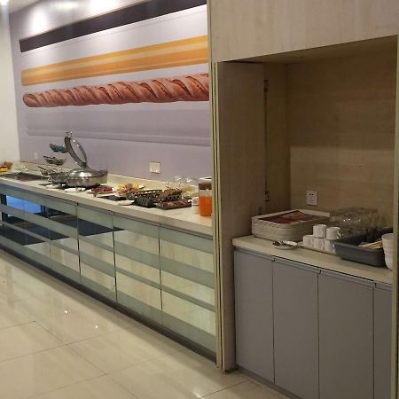 Ibis Ningbo Qianhu Plaza Hotel Bagian luar foto