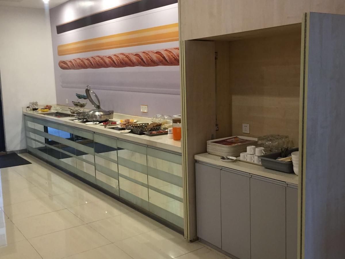 Ibis Ningbo Qianhu Plaza Hotel Bagian luar foto